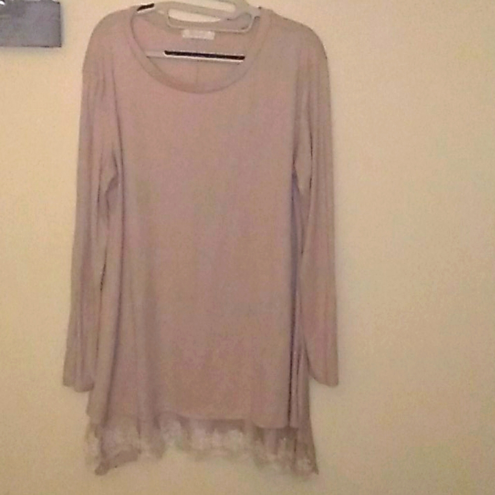 Long sleeve lace bottom